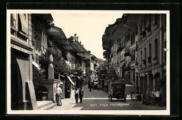 Cartoline postali: AK Thun, Hauptgasse mit Passanten – Usato da Berlin venduto da bartko-reher