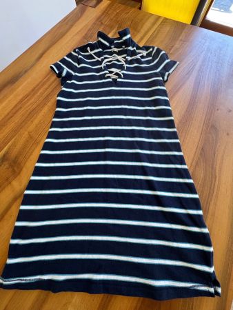 Hollister maritimes Sommerkleid Gr. S marineblau gestreift