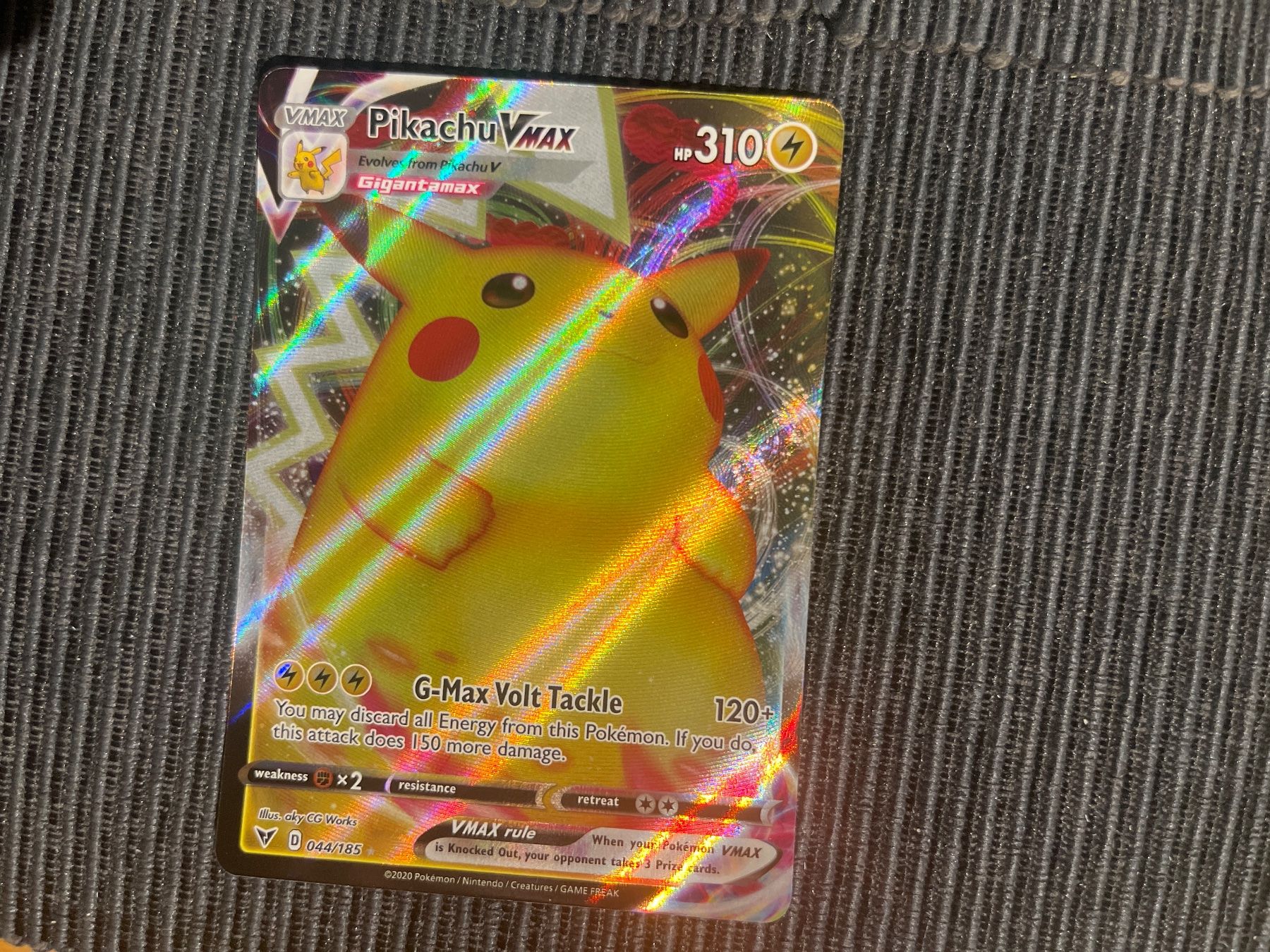 Pokémon Carte collezionabili: Pokemon Pikachu Vmax Vivid Voltage near Mint – Nuovo (secondo la descrizione) da Wabern venduto da Collectfun