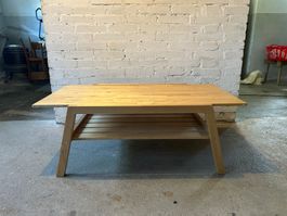 Gebrauchter IKEA Lillberg Couchtisch aus massivem Birkenholz