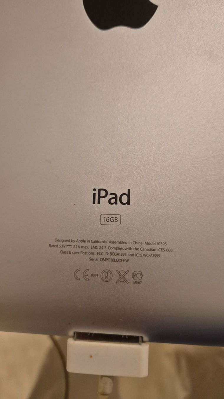 Apple Tablet PC: IPAD 2 A1395 - 16GB – Usato da Dübendorf venduto da Rekism 1