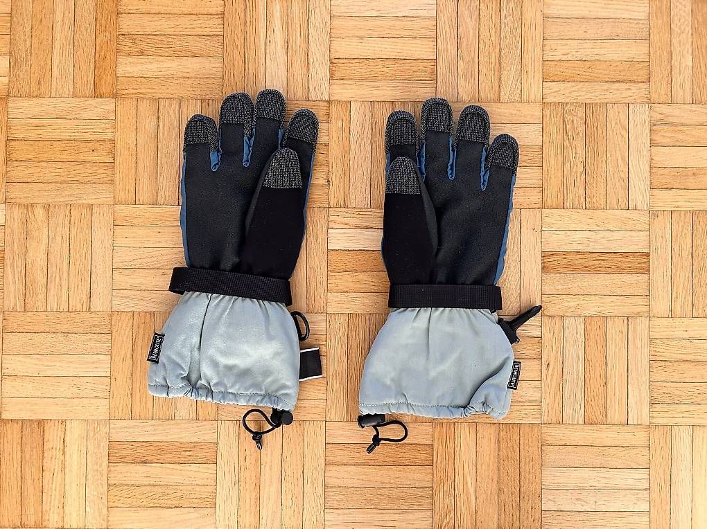 Sonstige Accessoires für Herren: Quicksilver Snowboard Handschuhe  – Gebraucht aus Zollikerberg von sel_99lq 1