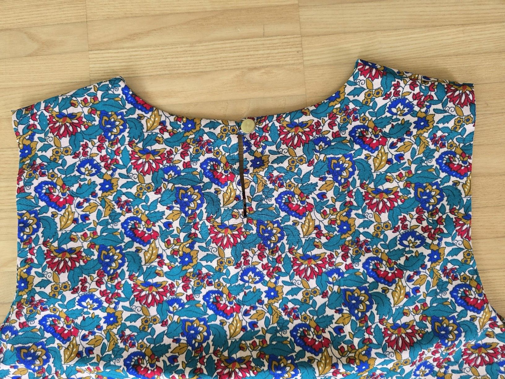 Camicette: Blusen mit Blumenmuster, Grösse XS – Nuovo (secondo la descrizione) da St. Gallen venduto da A.W.128 4