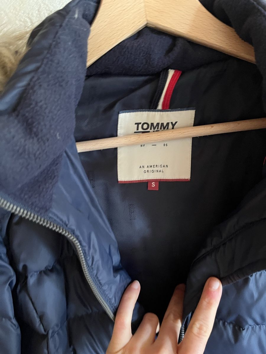 Tommy Hilfiger Jacken: Tommy Daunenjacke Damen Gr. S Winter warm – Gebraucht aus Buttisholz von Katja_H