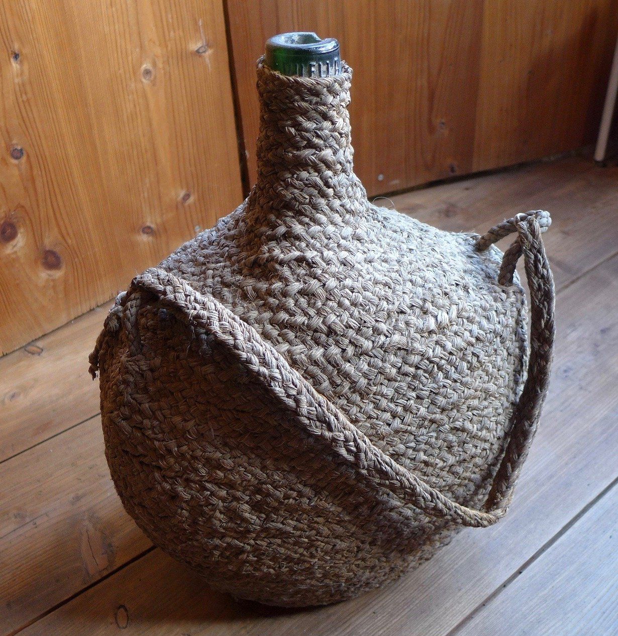Flaschen: Korbflasche – Gebraucht aus Chur von Bombai01
