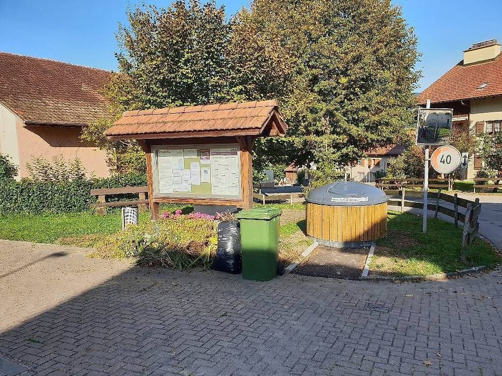 Altro per Ufficio & Commercio: Windel container Halbunterflurcontainer Halbunterirdischer ! – Usato da Tavannes venduto da .Rochat. 1