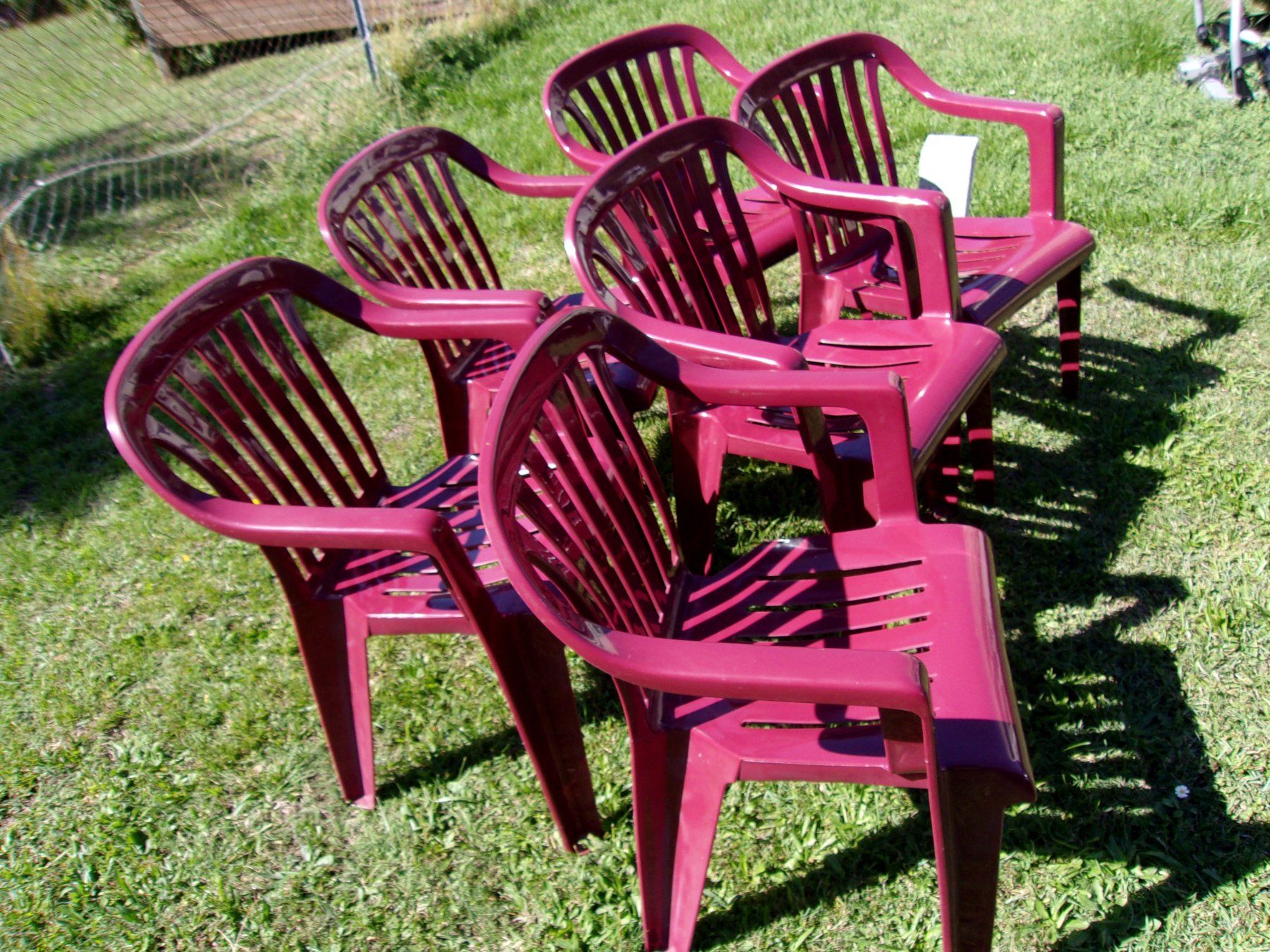 Tischgruppe: Table + 6 chaises. – Gebraucht aus Preverenges von Caravane 1
