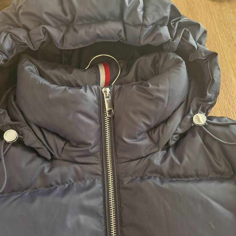 Tommy Hilfiger Giacche: Daunenjacke Hilfiger Grösse M – Usato da Schaffhausen venduto da Jakarila 4
