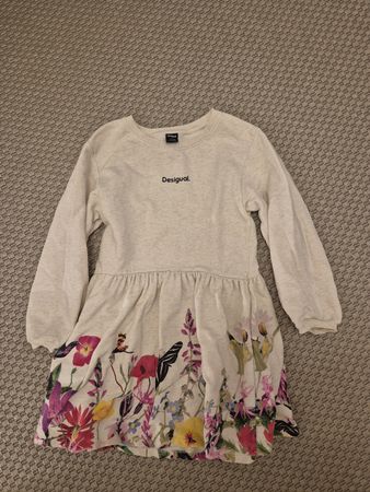 Kleid Desigual mit Blumenmuster Grösse 134/140
