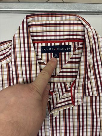 Camicia Tommy Hilfiger a quadri, taglia XL, usata