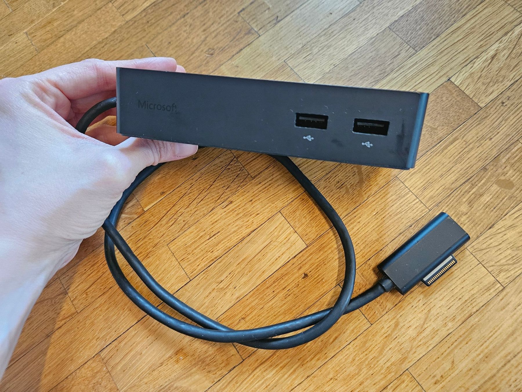Microsoft Docking station: Microsoft Surface Docking Station 1 1661 – Usato da Oensingen venduto da CH-Techniker 2