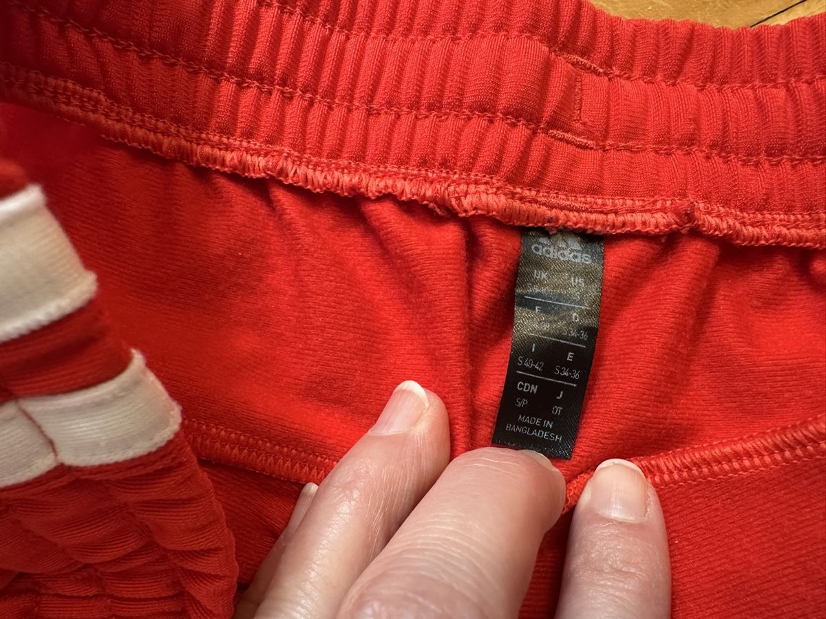Adidas Pantaloni: Adidas Trainerhose Gr.S – Usato da Zürich venduto da Paleardi 2