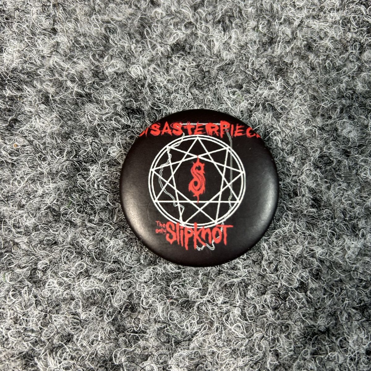 Plaketten & Abzeichen: Pin's Slipknot – Neu (gemäss Beschreibung) aus La Sagne NE von Matlasape