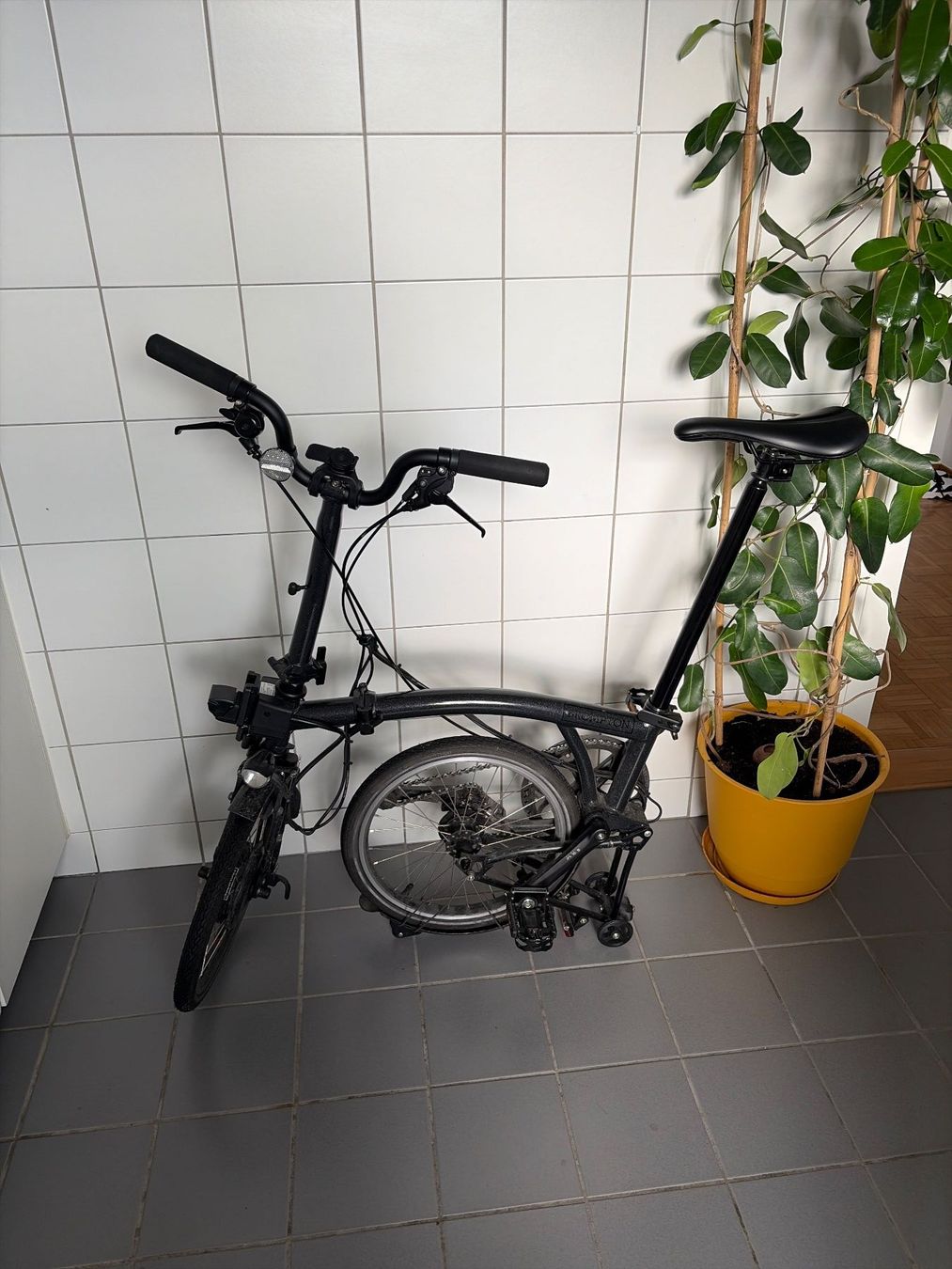 Brompton Biciclette: Brompton P Line Gris 2023 – Usato da Les Acacias venduto da gui_zwh5