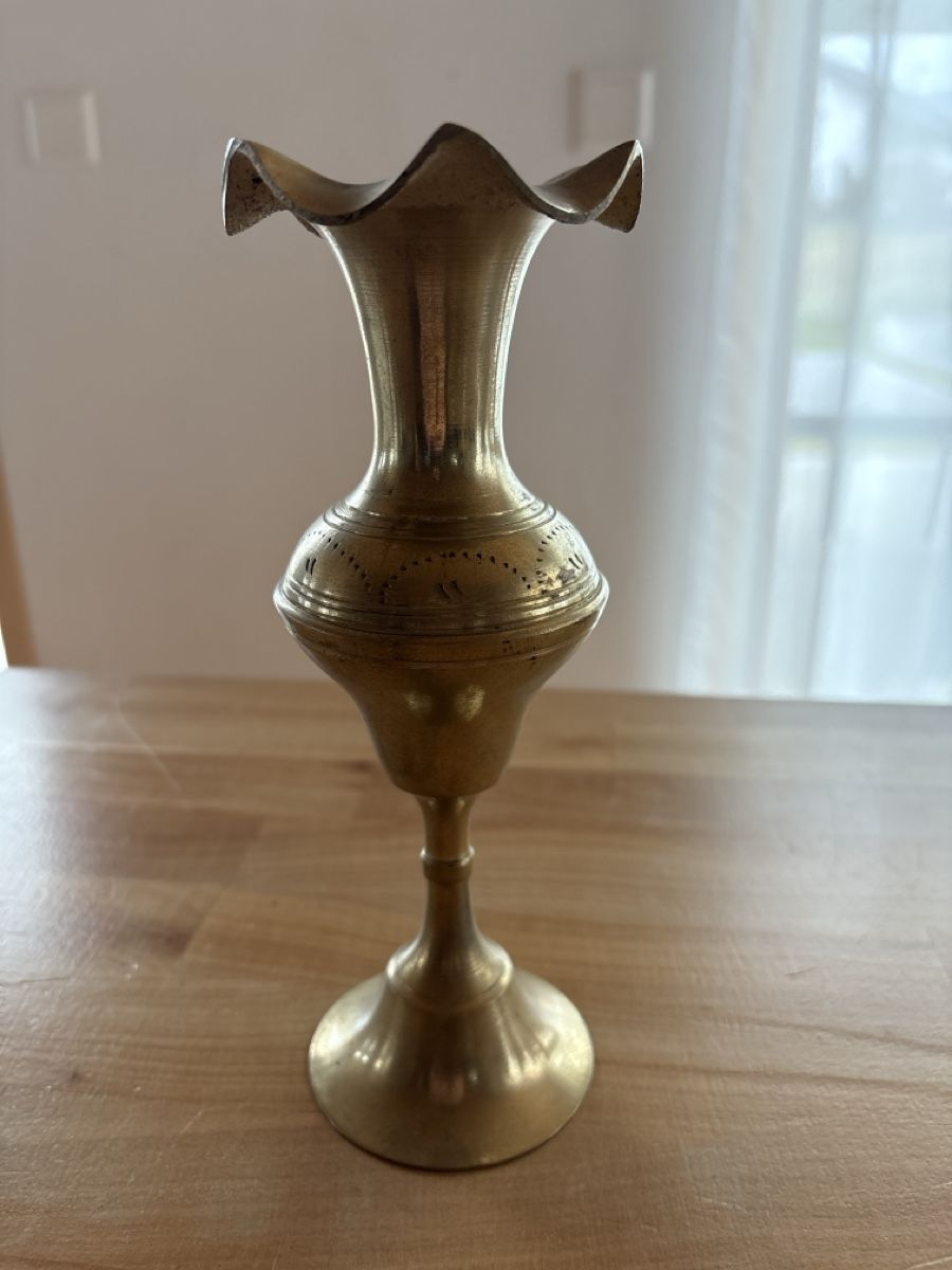 Vasi & Recipienti: Blumenvase aus Messing oder Kupfer – Usato da Rümlang venduto da euqinom16