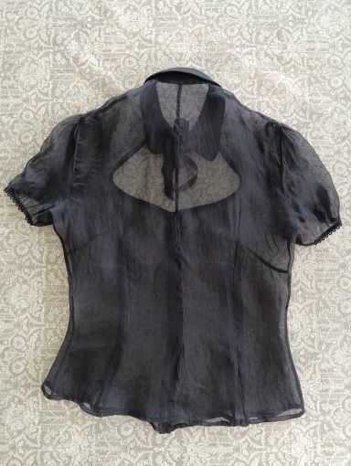 Dolce & Gabbana Blusen: D&G Bluse schwarz transparente kurzarm Grösse XS – Gebraucht aus Hergiswil NW von pol_9dl8 1