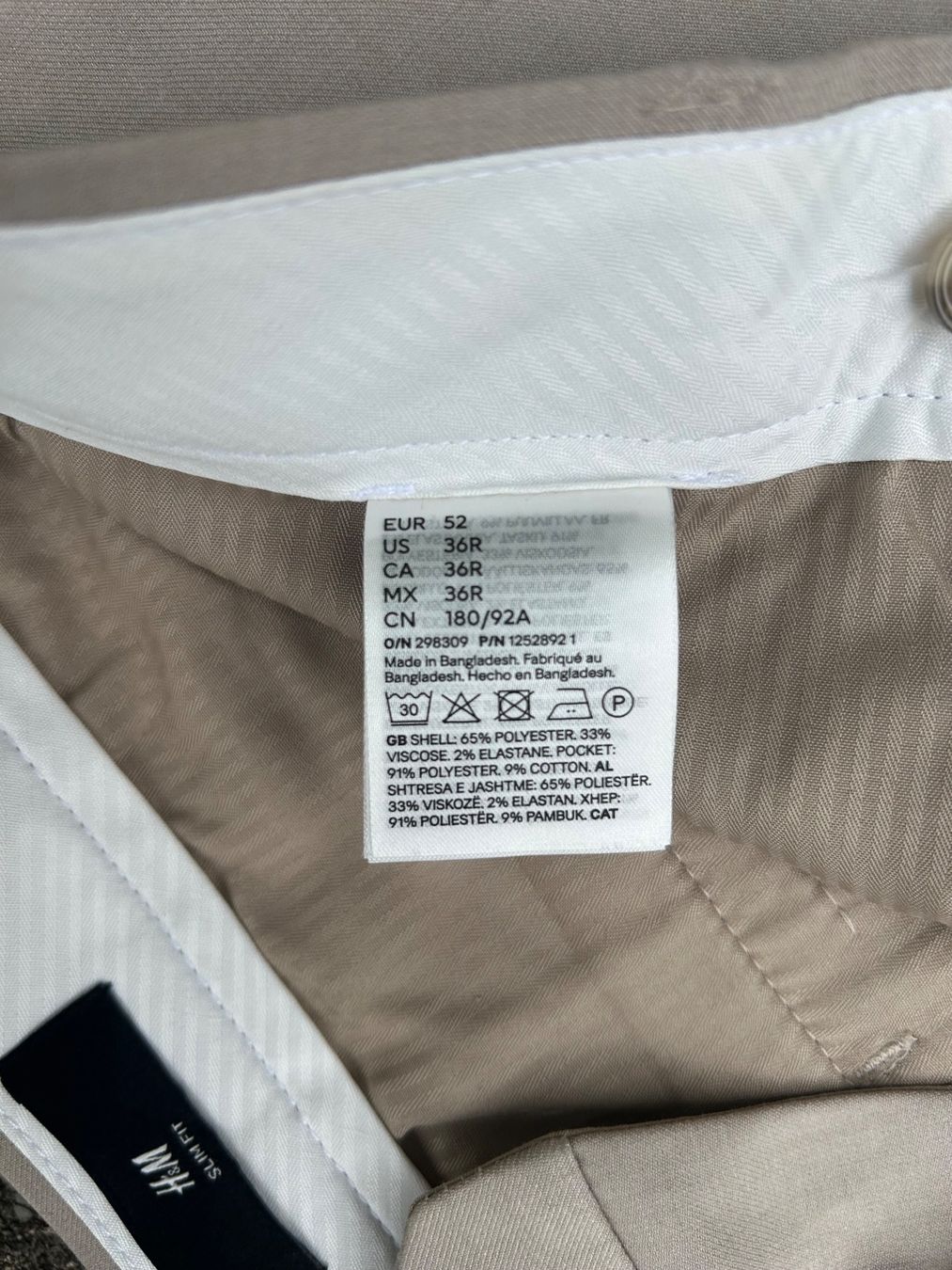 H&M Pantaloni: H&M Stoffhose | Grösse 52 – Usato da Ebmatingen venduto da Elee_12 2