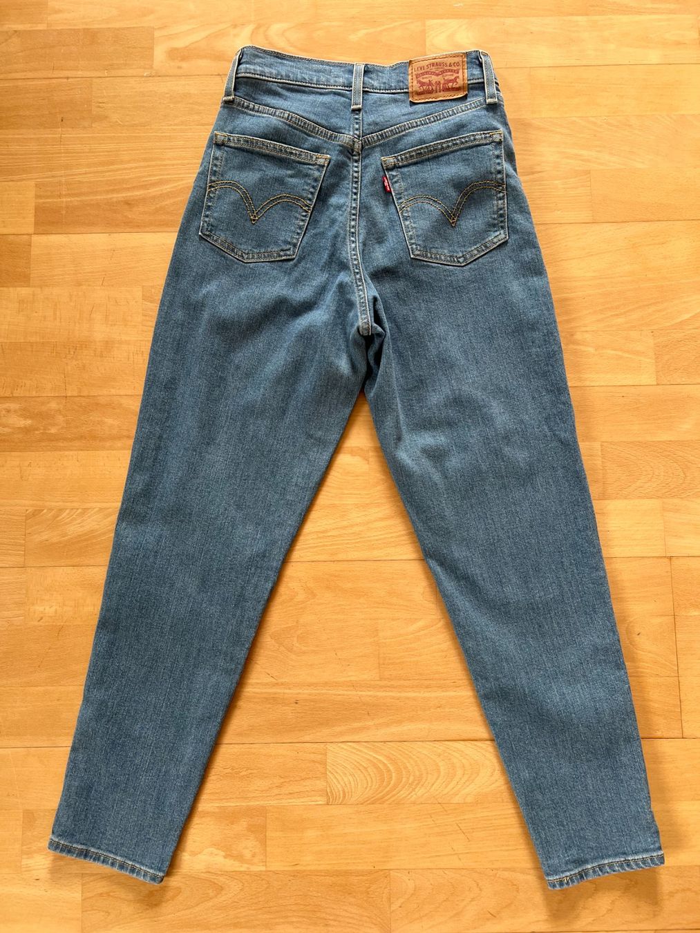 Levi's Jeans: LEVI'S Damen Jeans in Gr. 25, Blau – Usato da Worb venduto da farben20zauber 4