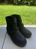 Schwarze Winterschuhe/Stiefel mit ausklappbaren Spikes Gr 45