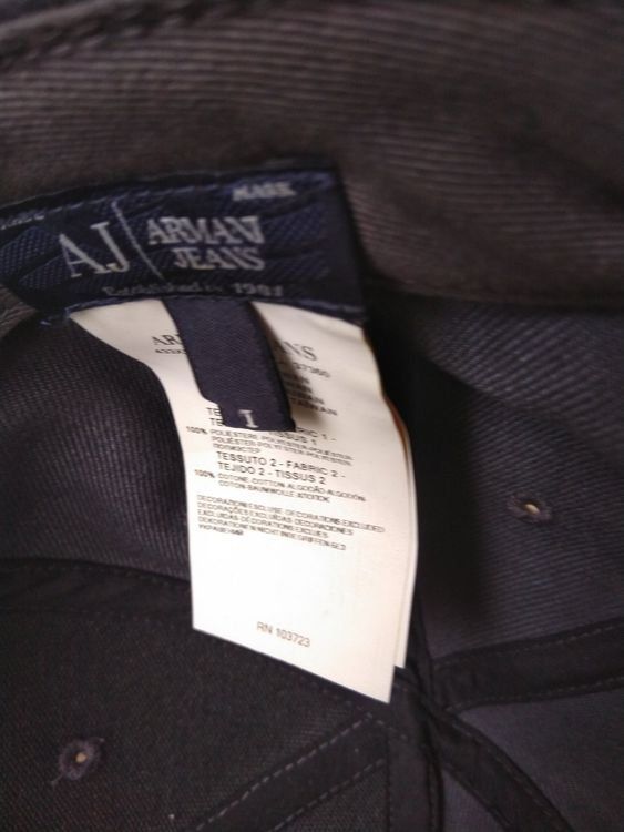 Armani Altro in  Abbigliamento & Accessori: ARMANI JEANS  Baseball Cap - Cape - Kappe grau – Usato da Hinwil venduto da faene 1
