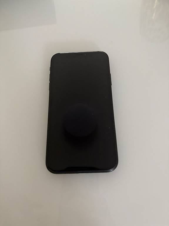 Telefoni cellulari / Smartphones: iPhone XR 64 GB Black – Usato da Lumino venduto da pea_jt85 1
