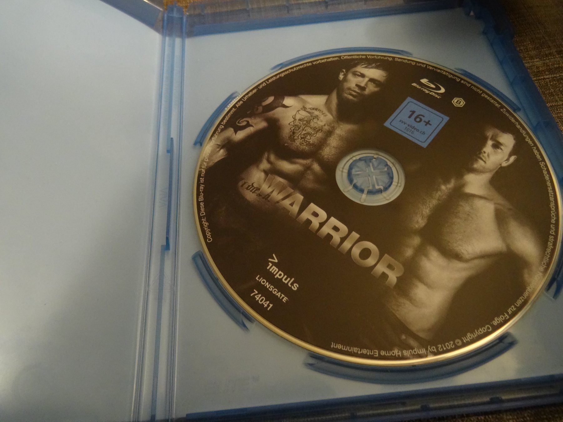 Tutti i DVDs: Warrior Blu-ray mit Tom Hardy & Joel Edgerton – Usato da Olten venduto da Disc-Verkauf 1