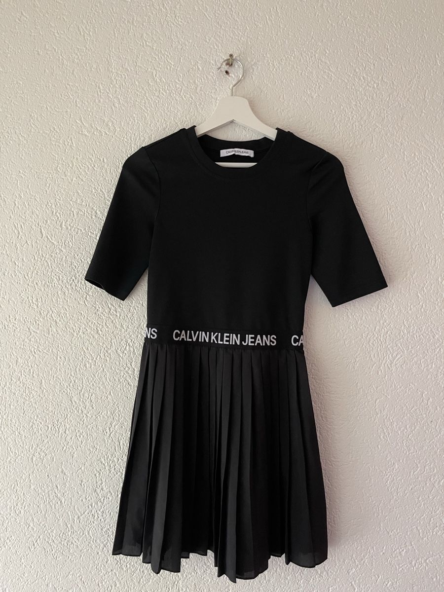 Calvin Klein Kleider: Calvin Klein Kleid – Neu (gemäss Beschreibung) aus Bremgarten AG von lua_ddz2