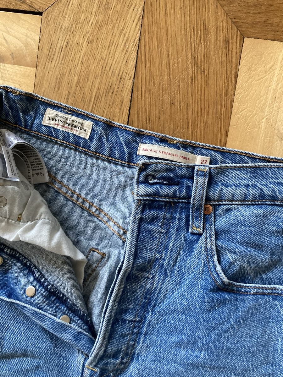 Levi's Jeans: ribcage straight jeans - levi's – Gebraucht aus Bern von deb_r6bl 2
