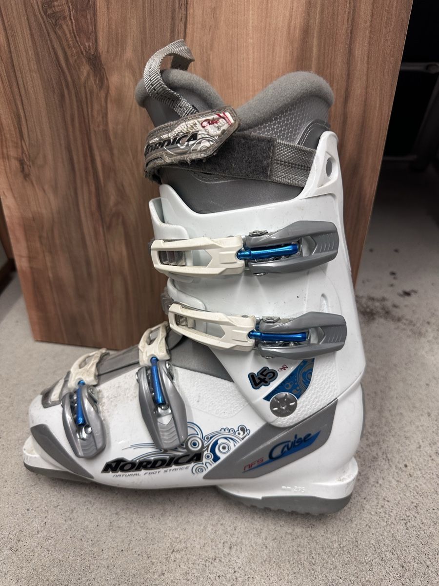 Scarpe da donna: Ski Schuhe – Usato da Neuendorf venduto da H_Tech 2