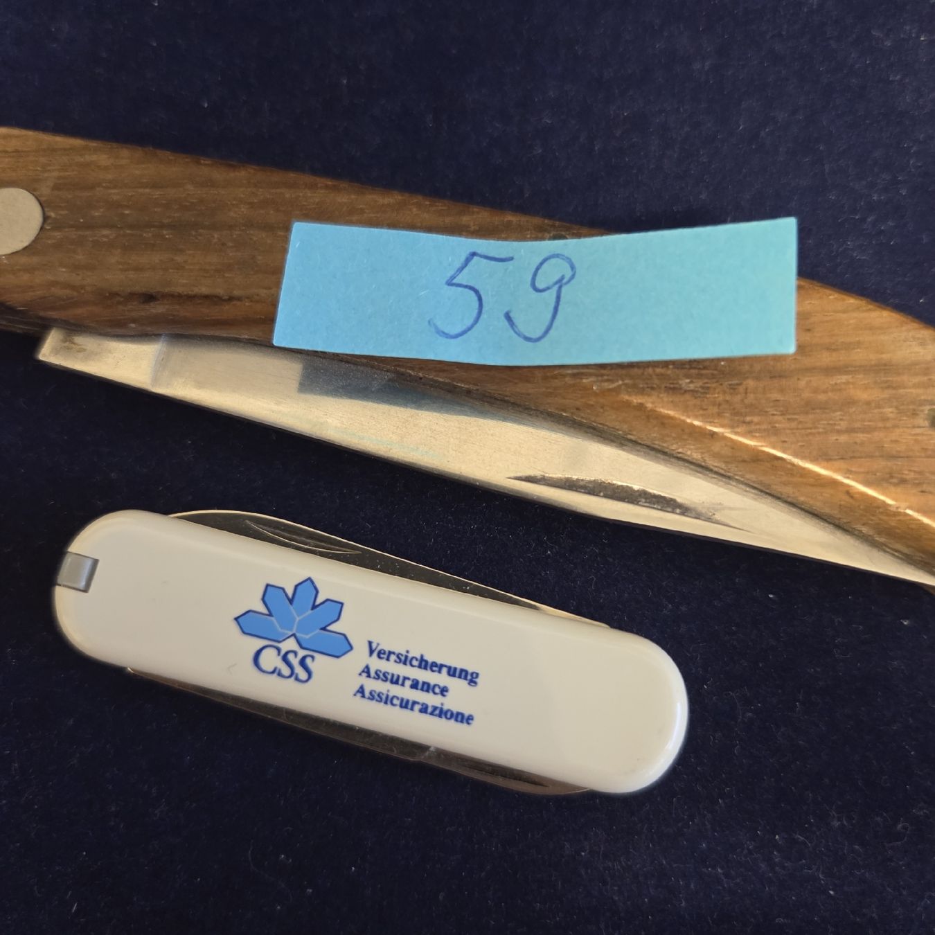 Victorinox Couteaux de poche: 2 Tolle Sackmesser – D'occasion à Stans par Ducati16