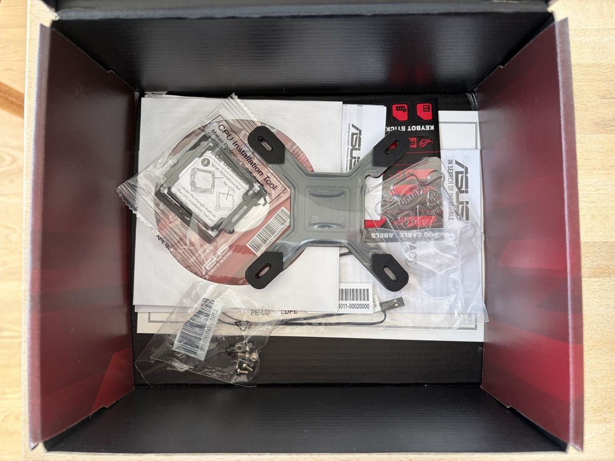 Asus Schede madri: Maximus VIII Impact + Intel i5-6600k – Usato da Winterthur venduto da Mahoneyi 5