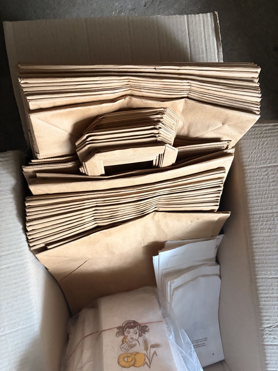 Materiale di riempimento: Grosses Paket Papierverpackungen / Papiertüten – Nuovo (secondo la descrizione) da St.Gallen venduto da rslalfs 2