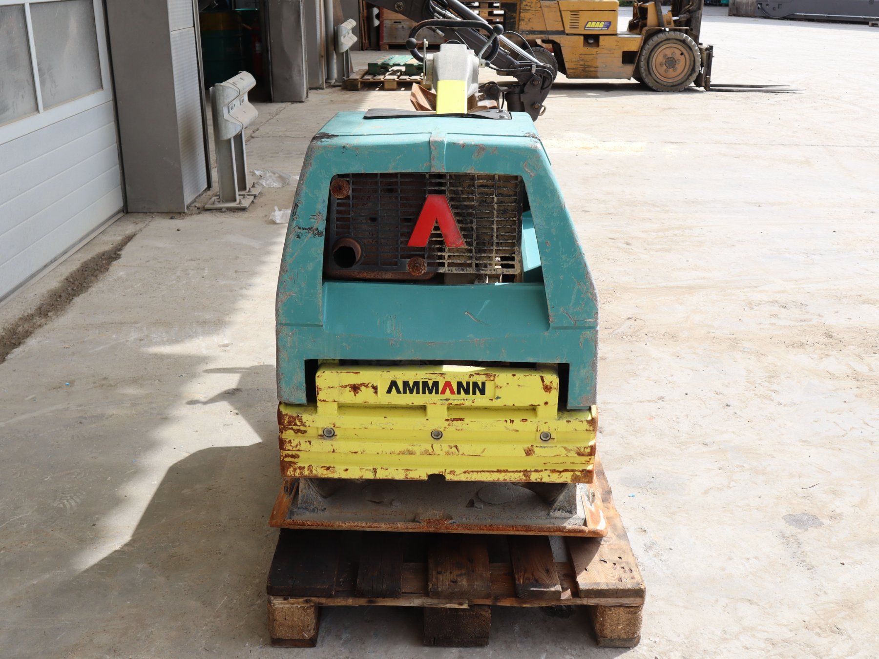 Tutte le macchine: AMMANN APH 100-20 Vibroplatte – Usato da Hasle LU venduto da Arag08 4