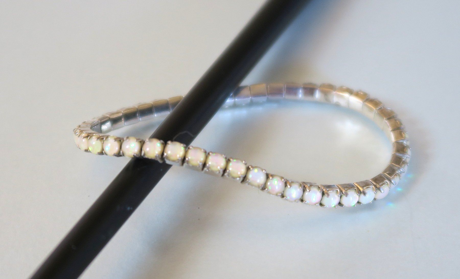 Bracciali & Braccialetti: Stretch Armband Glassteine – Usato da Brittnau venduto da marlenestone
