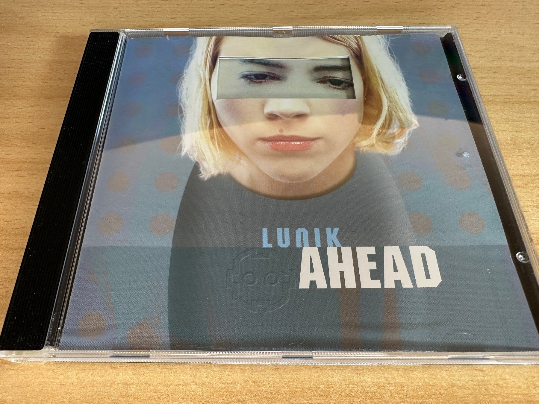 CD: Lunik – Ahead – Usato da Rikon im Tösstal venduto da Alpenmutz