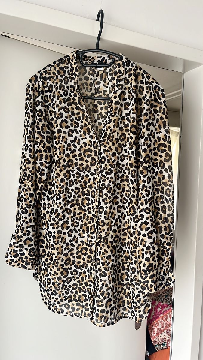 H&M Blusen: Chemise imprimé léopard, idéale pour l'été – Gebraucht aus Zürich von ivi_aka_d