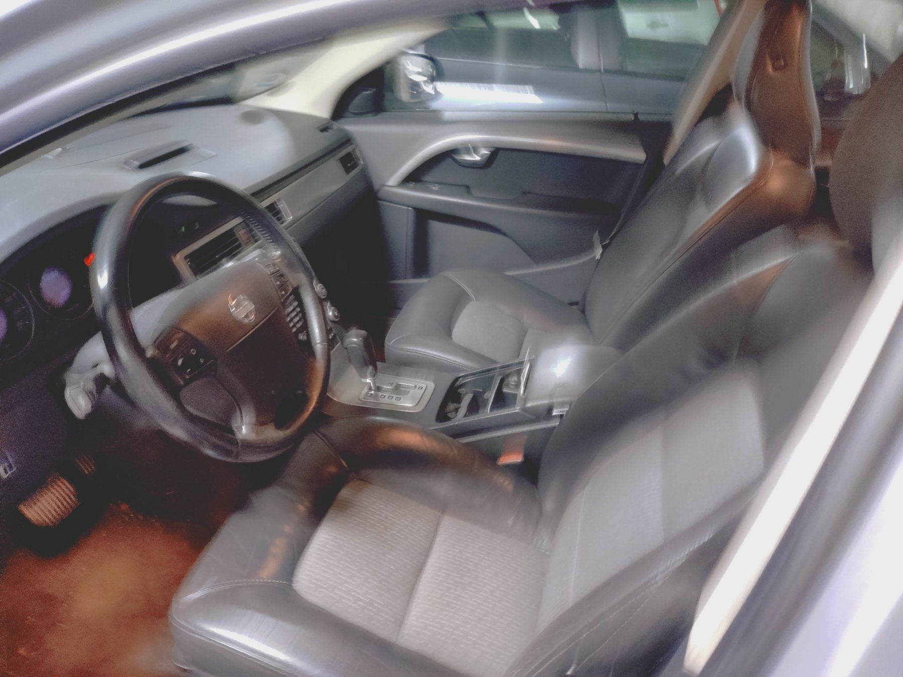 Volvo Autos: Volvo V70 D5 – D'occasion à Langnau am Albis par Slurpi71 6