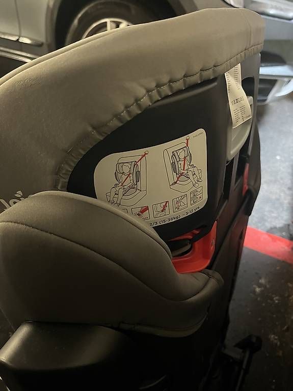 Joie Seggiolini per auto: Seggiolino auto Joie - Grigio – Usato da Sorengo venduto da joa_m65v 1