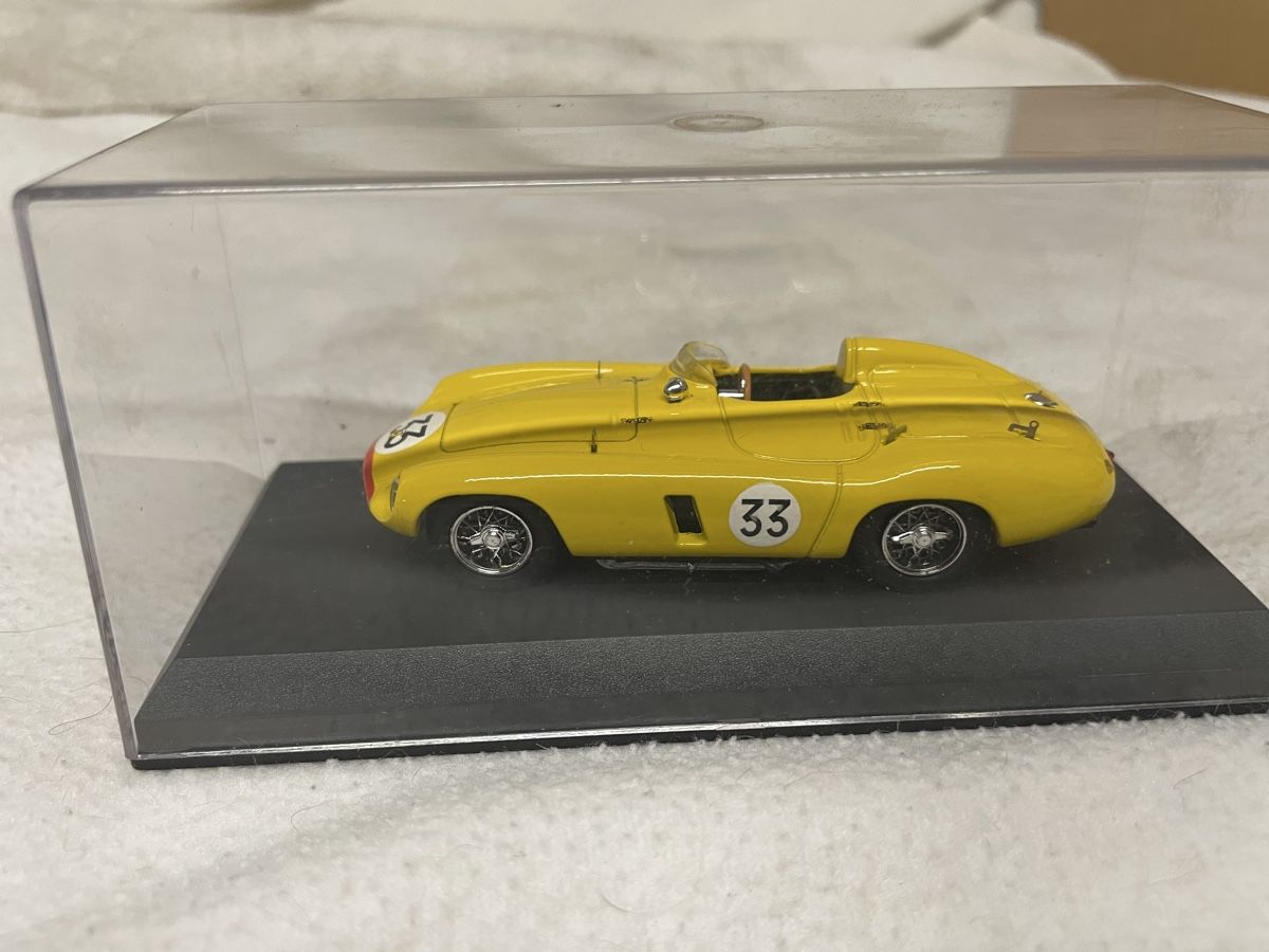 Ferrari Modellini d'auto: Ferrari kleiner Gelber – Usato da Zuerich venduto da HaYvFoRu