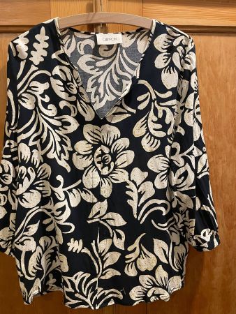 Schicke CARTOON Bluse mit Blumenmuster, Grösse 38/M Top!