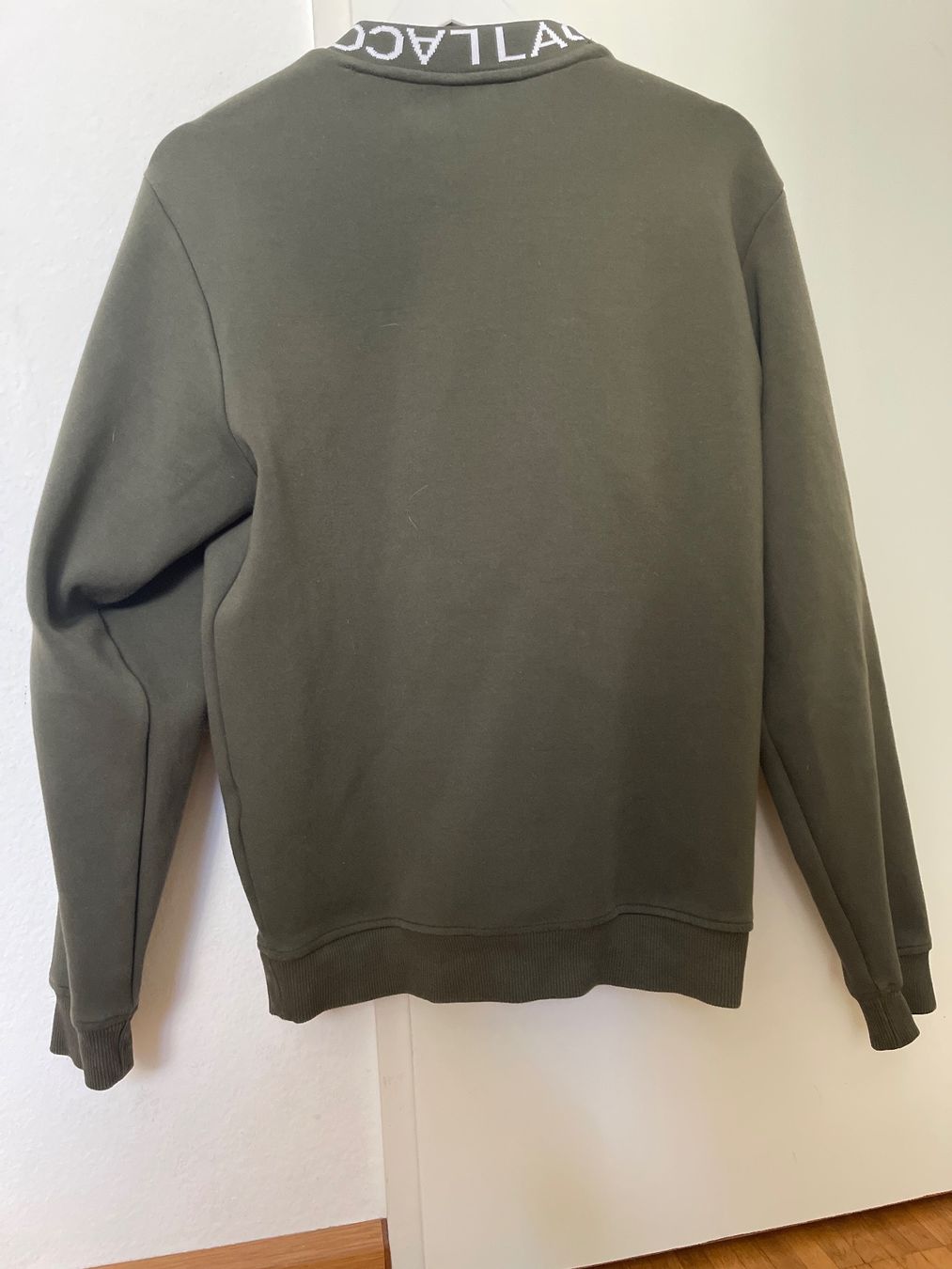 Lacoste Pullover & Sweatshirts: Olivgrüner Pullover von Lacoste Grösse S – Gebraucht aus Riehen von rom_2bhm 1