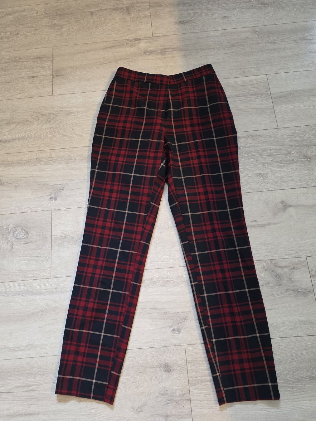 Hosen: Karierte neue Hose gr 36 Rot/Schwarz, – Neu (gemäss Beschreibung) aus Wigoltingen von Zuckerfee84