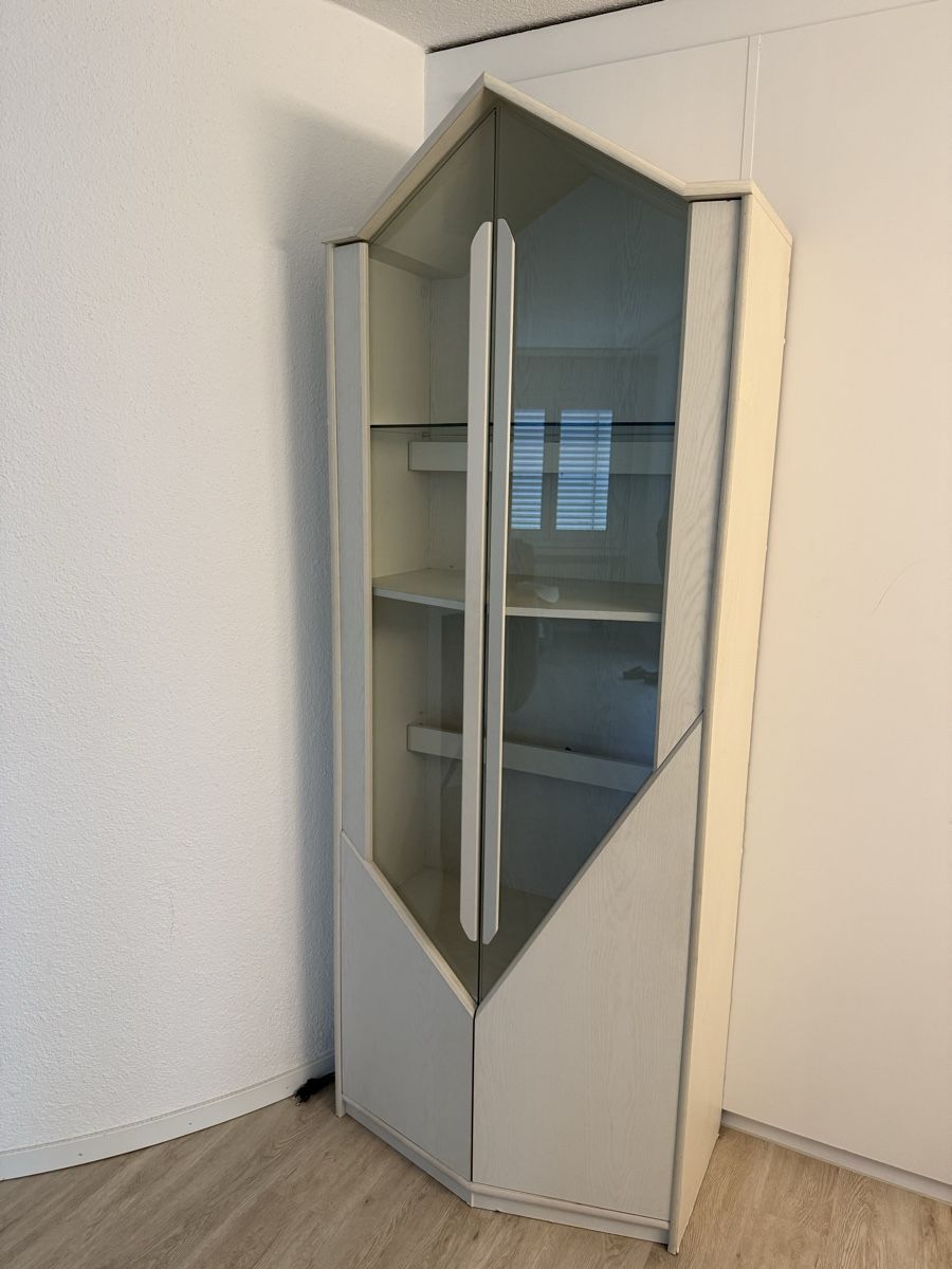 Regale: Vitrine – Gebraucht aus Wetzikon ZH von lej_jkr2 3