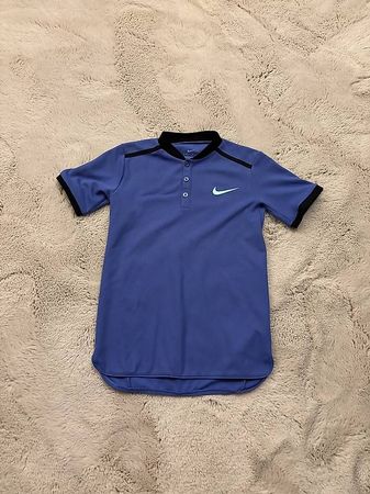 Blaues Nike Tennis T-shirt