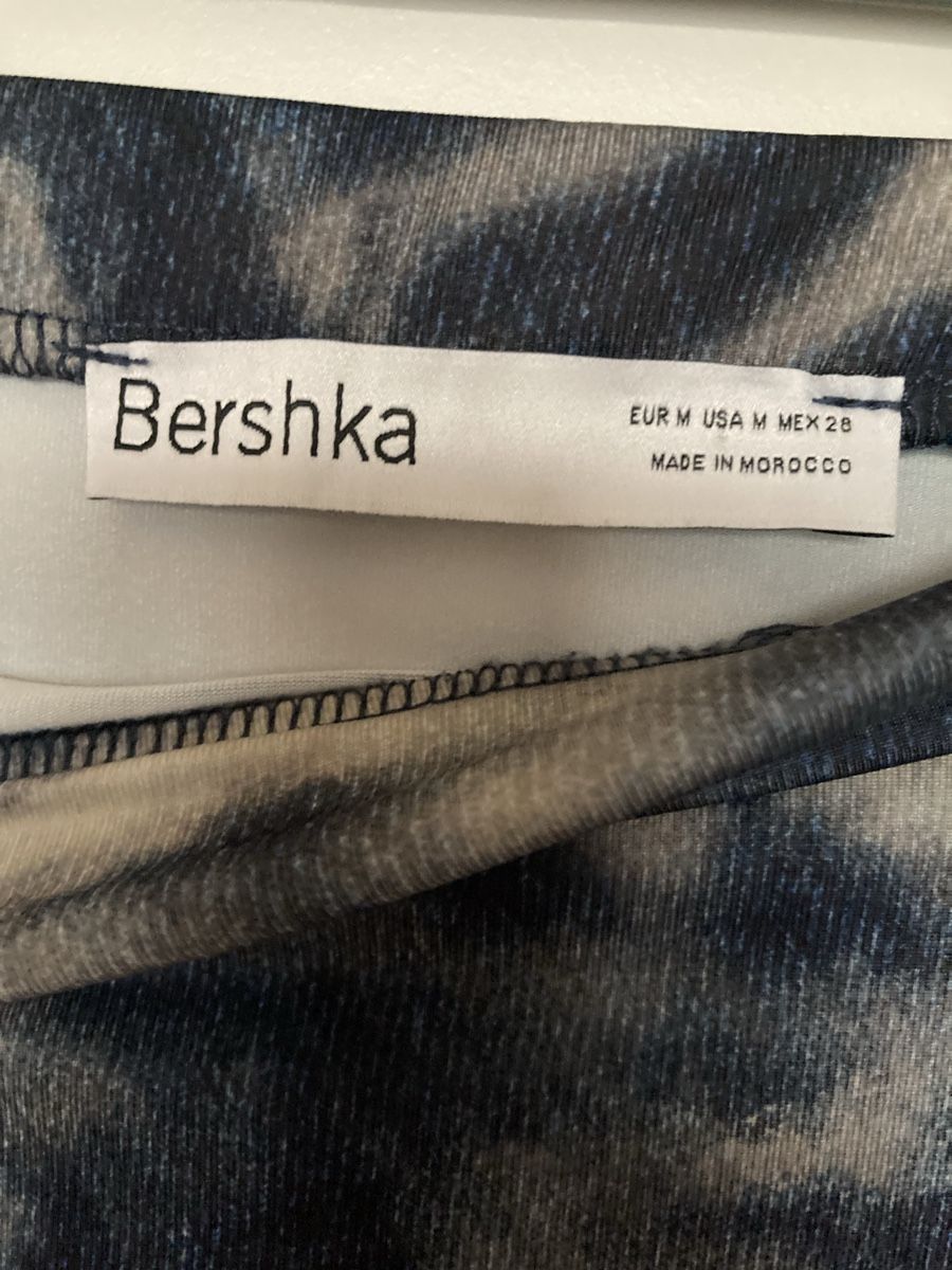 Bershka Gonne: Rock mit Leo-Muster blau/beige Grösse M – Usato da Zürich venduto da Timbera 3