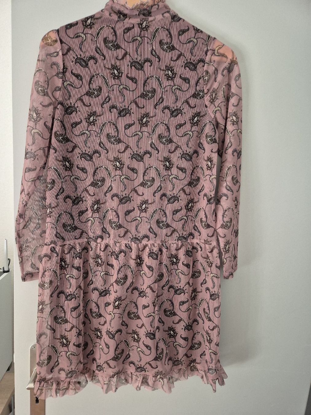 Robes: Kleid gemustert rosa Grösse XS  – Neuf (Voir description) à Zürich par mit_jz2x 1