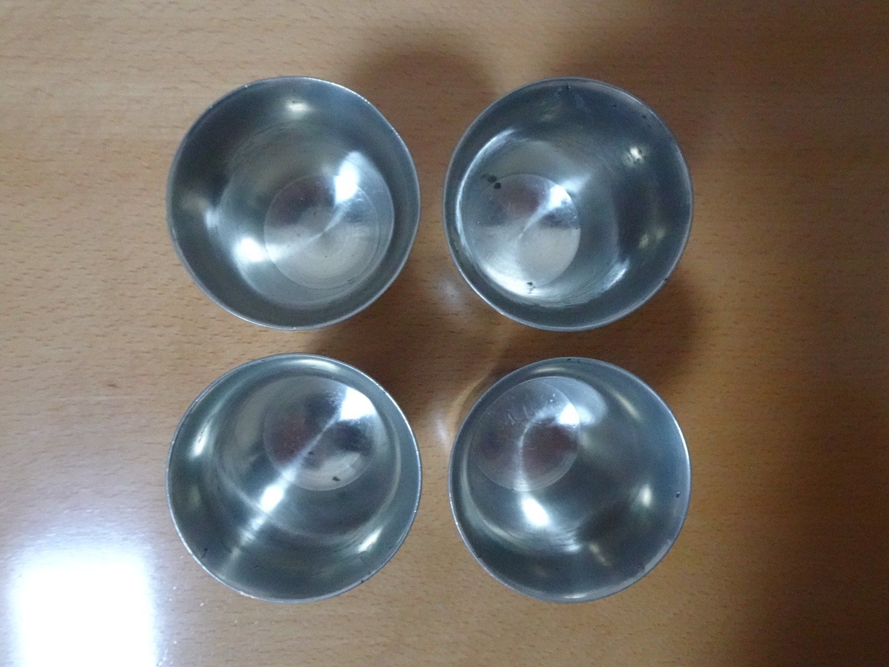 Verres: Gobelets en étain avec bourrelet – D'occasion à Confignon par Talenchant73 2