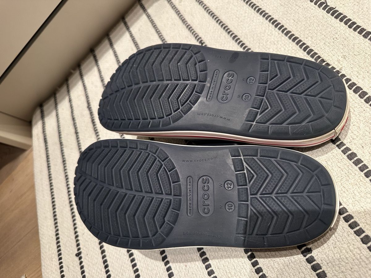 Crocs Herrenschuhe: Crocs blau neuwertig Grösse 40-41 – Gebraucht aus Ardez von 2004ankek 4