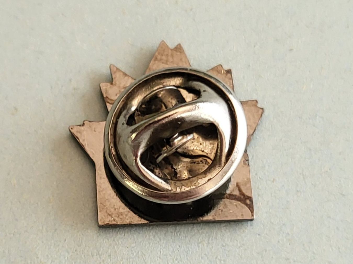 Plaquettes & Badges: Pin Helvetia – D'occasion à Castione par Rx-stamps 1