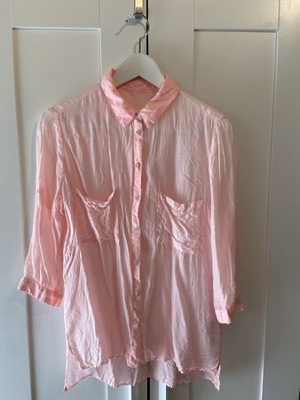Neonpinke Bluse